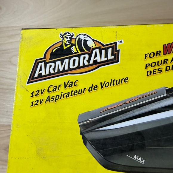 Armor All 12V Car Vac Wet and Dry NWOT - Picture 2 of 12
